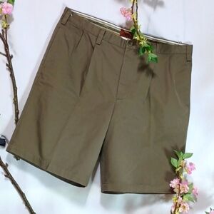 Bob TIMBERLAKE mens shorts size 40 in a beautiful kaki cotton